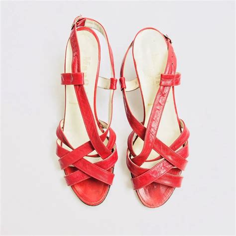 Vintage MANFIELD Women’s Leather Sandals .